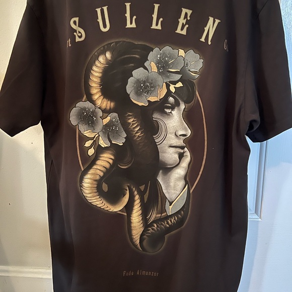 Sullen tshirt - Picture 2 of 3